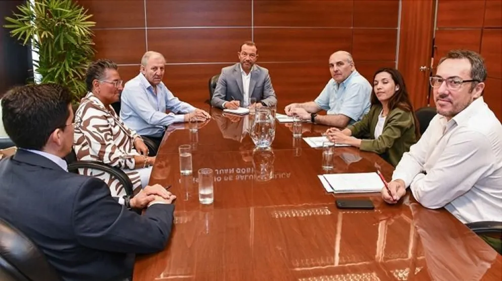 El ministro de Salud se reunió con autoridades del sector privado