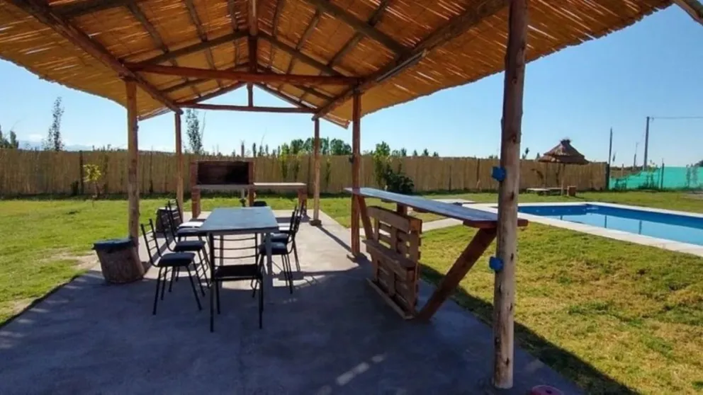 Alquilar cabaña y pileta en el gran San Juan y departamentos alejados: ¿cuánto sale?