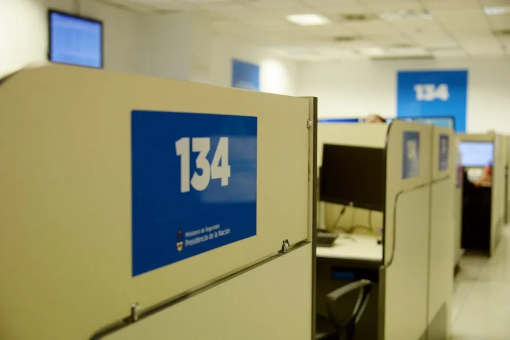 Por el paro de la CGT, el Gobierno volvió a habilitar la línea 134 para denuncias por amenazas 