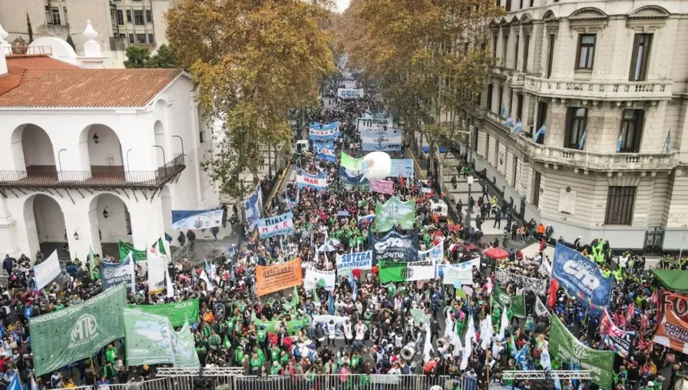 Confirmado: el Gobierno le descontará el día a los estatales que hagan paro 