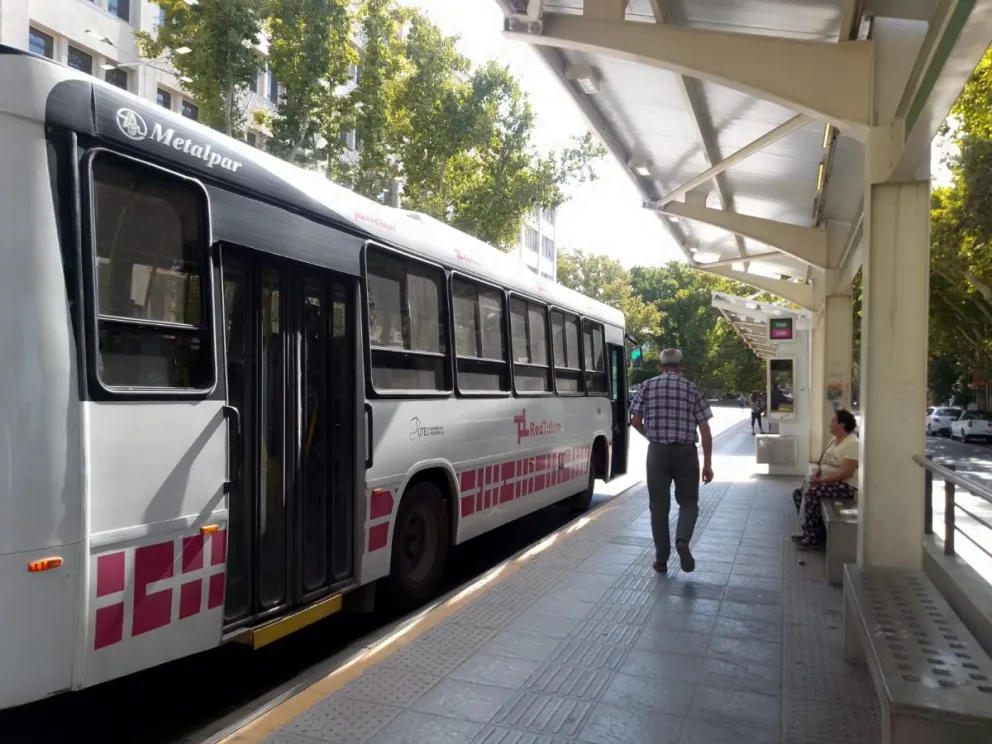 Aumento del boleto de colectivo: ¿Qué opina la gente?