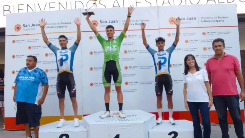 Cobarrubia se hizo con la primera etapa del Grand Prix