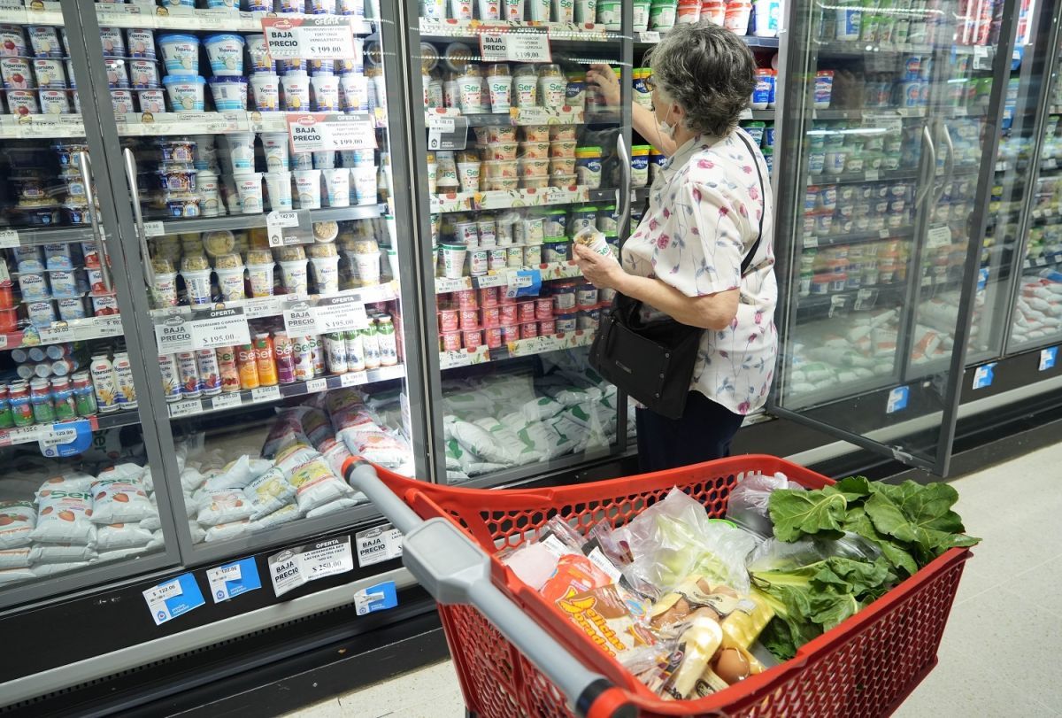 Argentina terminó el 2023 con la inflación en alimentos más alta del mundo