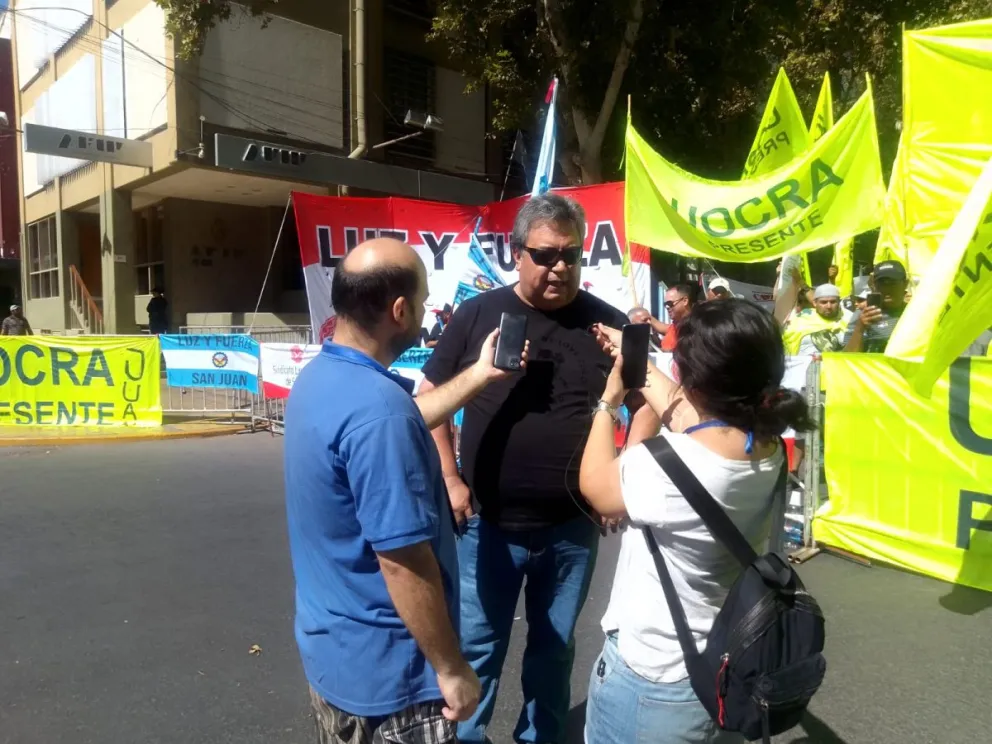 CGT: “La democracia está en riesgo con tipos que nos dicen con autoritarismo lo que tenemos que vivir”