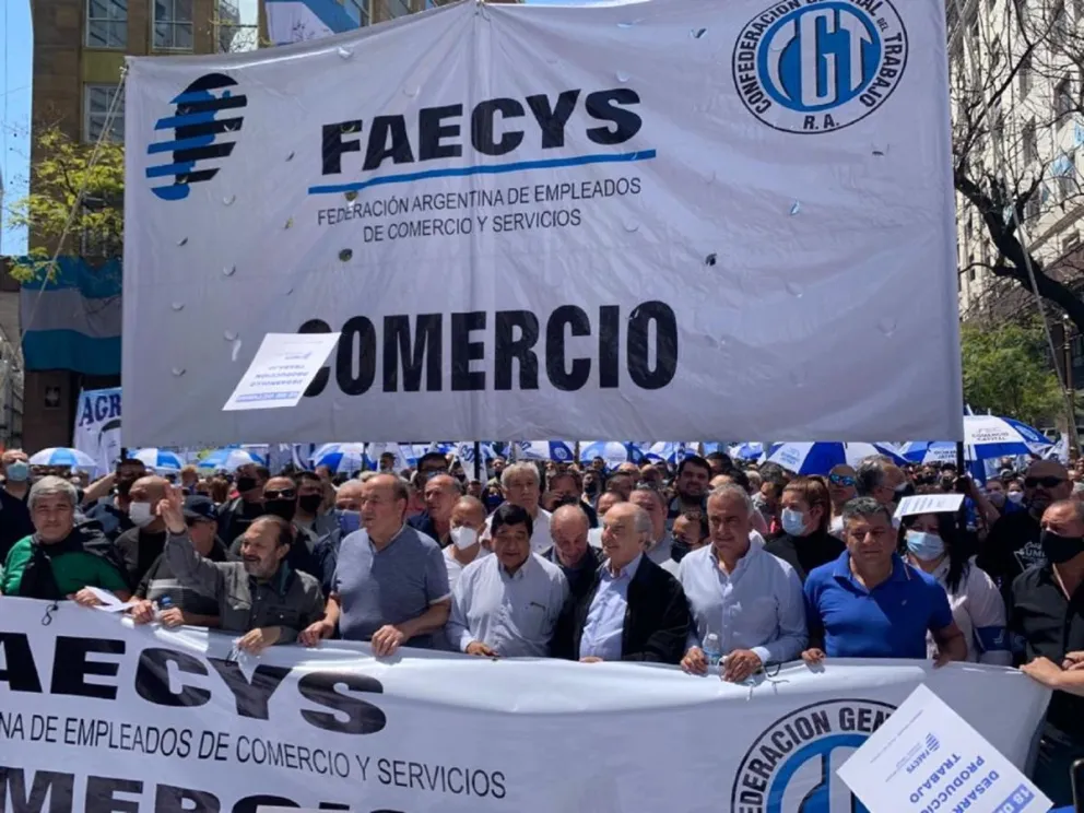 Comercio acordó un aumento del 30% en paritarias