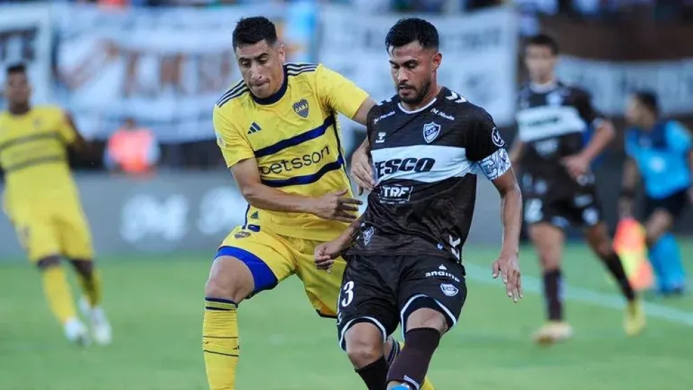 Boca empató sin goles ante Platense en el debut de Diego Martínez