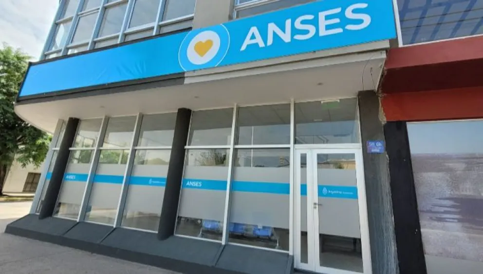Jubilados reclaman falta de pago del bono de $70.000: la ANSES ofrece opciones para solucionar el inconveniente