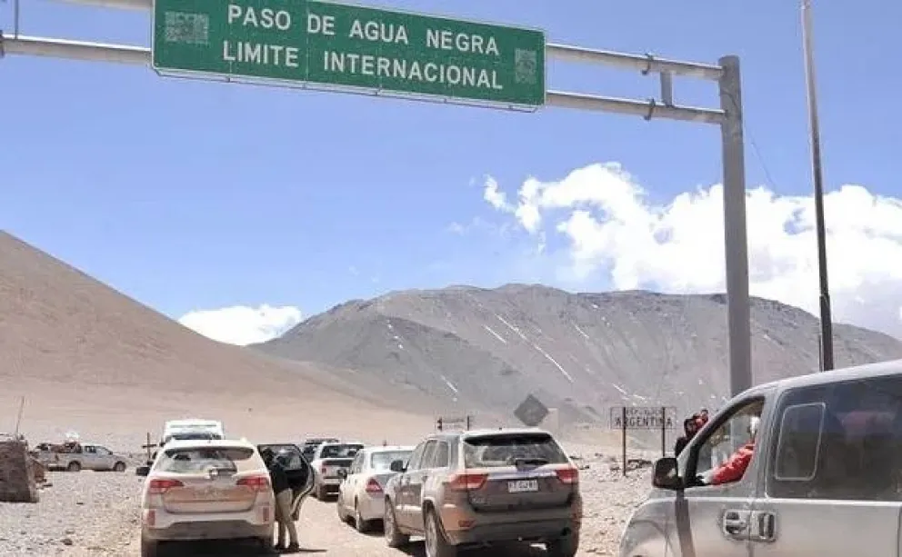 Cerraron el Paso de Agua Negra por deshielos y greda 
