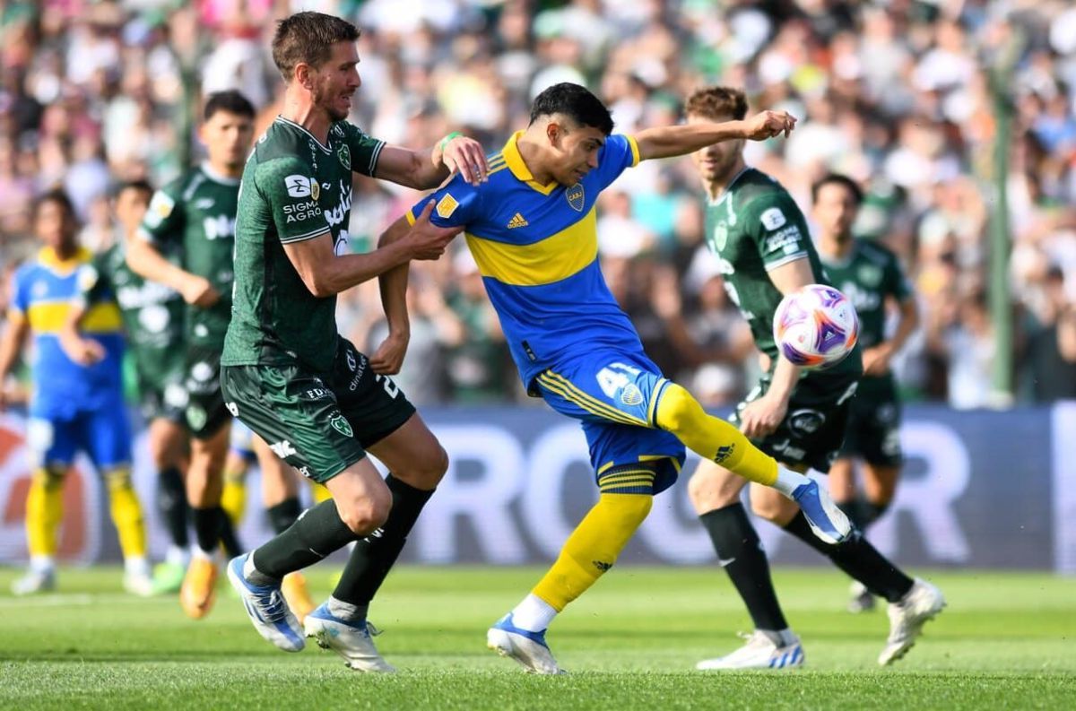 Boca recibe a Sarmiento en busca de su primera victoria
