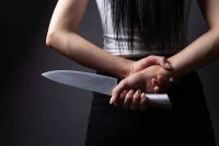 Una mujer agredió con un cuchillo a su pareja
