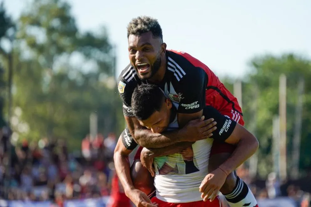 River Plate conquistó a Deportivo Riestra con un festín goleador