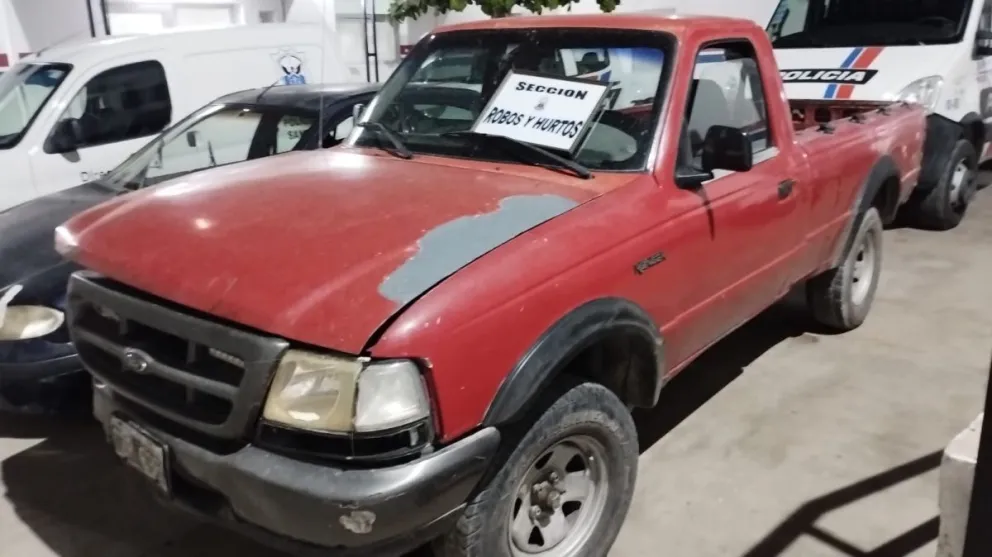 La policía encontró dos autos con pedido de secuestro que circulaban en San Juan 