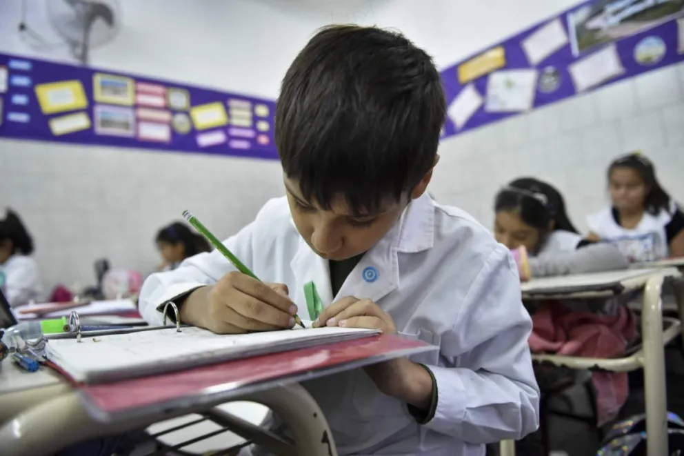 El Gobierno prepara una medida especial para declarar la educación como servicio esencial 
