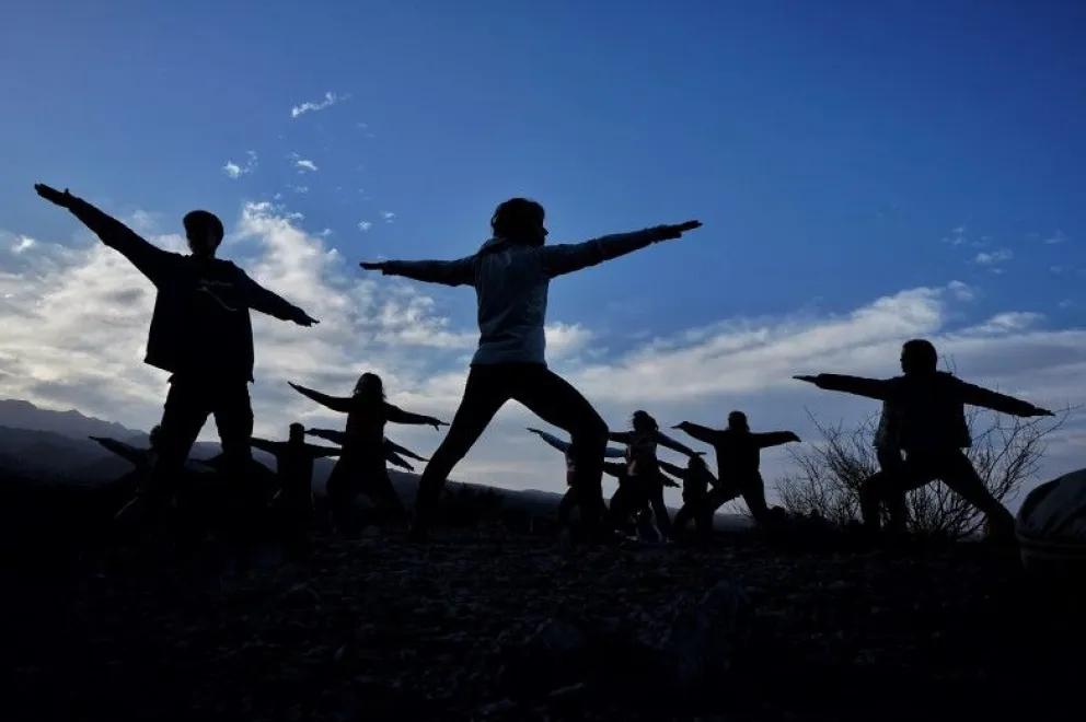 Difunta Correa:  yoga bajo la luna, la nueva propuesta de turismo de salud