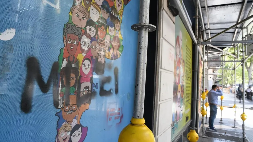 La oposición salió al cruce después del anuncio de cierre del INADI