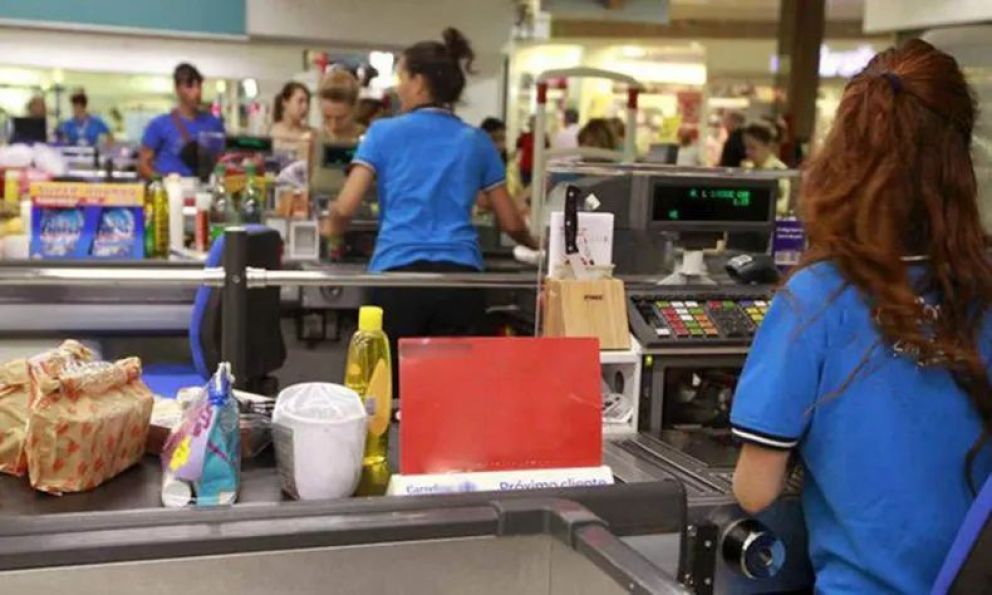 Las ventas minoristas en San Juan se desplomaron un 15,1% en abril