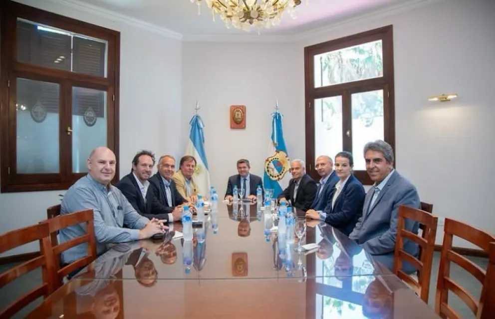 Orrego se reunió con el director de Arcor 