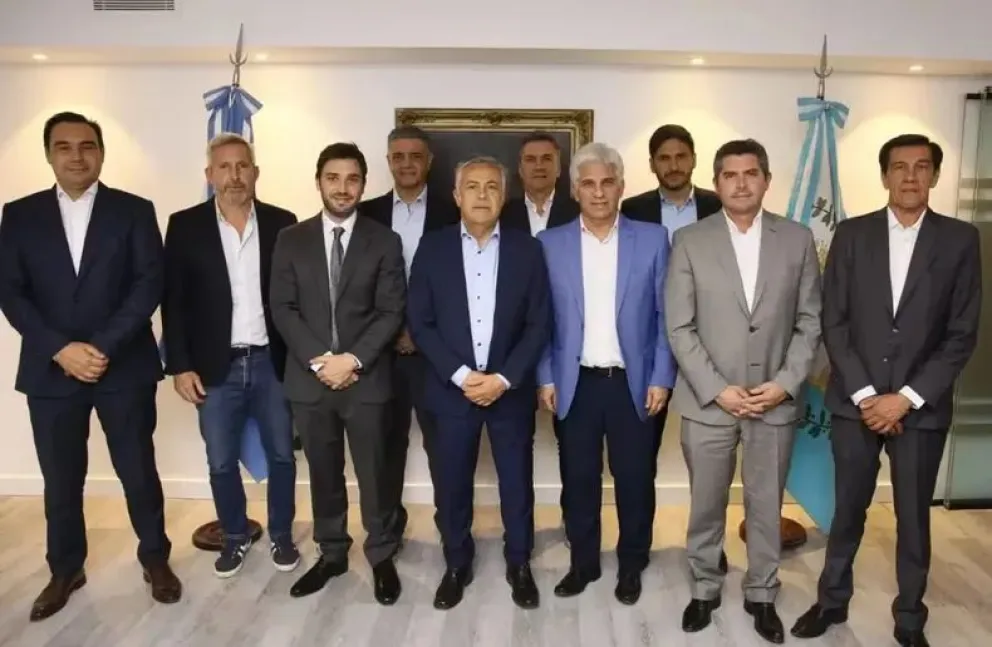 Los gobernadores de JxC respaldan el reclamo de Torres sobre la producción de petróleo y gas