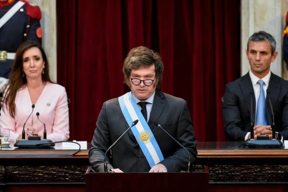 Javier Milei propuso un ambicioso "Pacto del 25 de Mayo" con los gobernadores para revolucionar la política argentina
