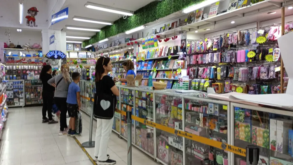 El paro de colectivos generó caída en las ventas de los comercios sanjuaninos