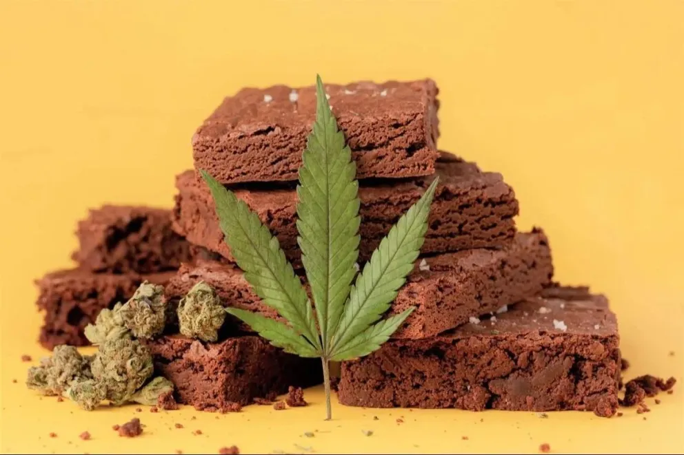 Una niña terminó hospitalizada después comer un brownie con marihuana