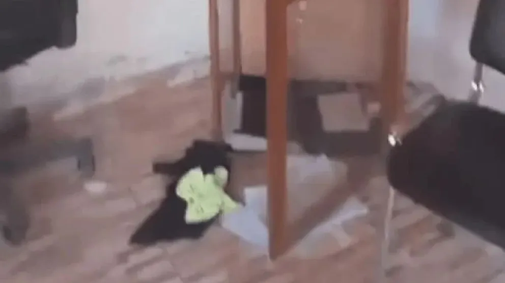 Delincuentes desvalijaron y destrozaron una peluquería en Albardón 