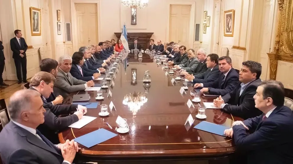 Nación dejó de enviarle más de 100 mil millones a las provincias en transferencias discrecionales 