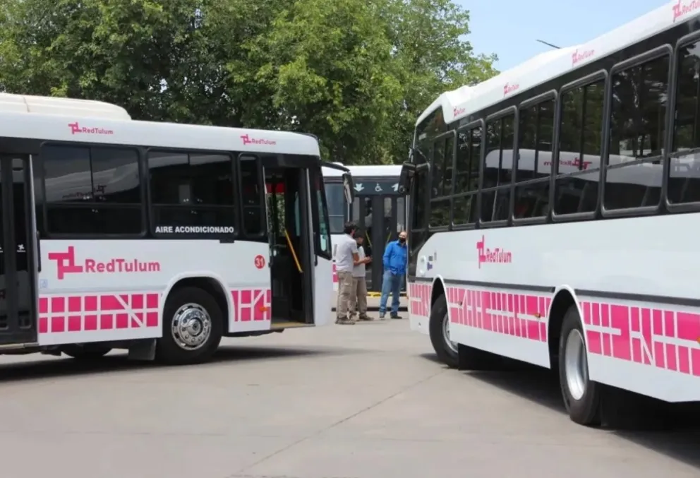 La UTA llegó a un acuerdo salarial y se levantó el paro de colectivos 
