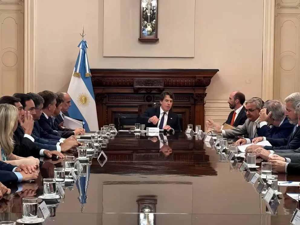 Empezó la reunión entre gobierno y mandatarios provinciales en Casa Rosada
