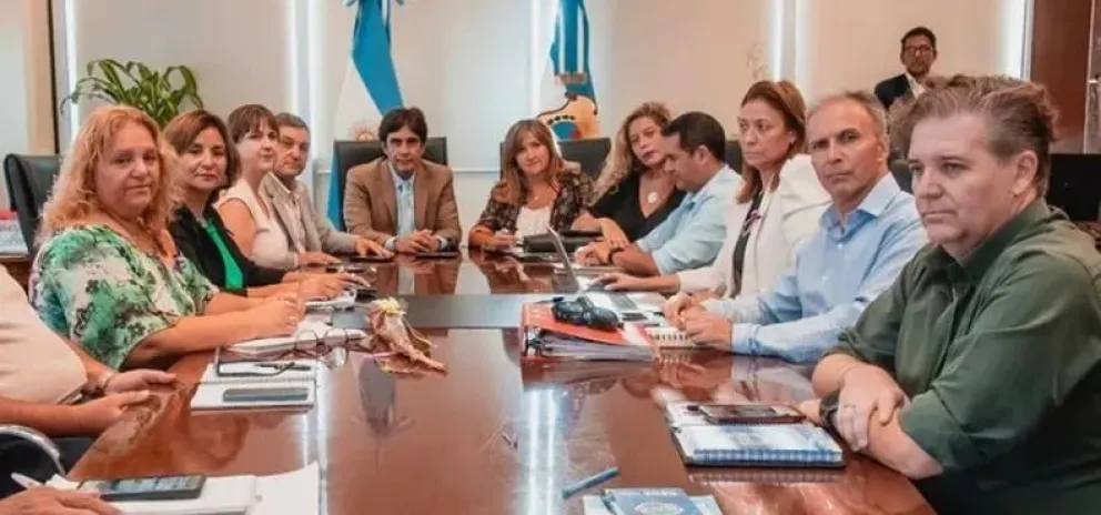 Paritaria Docente: el gobierno presentó dos nuevas propuestas de aumento salarial