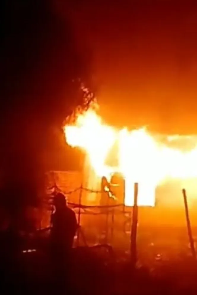 Una bodega se incendió y causó un enorme susto