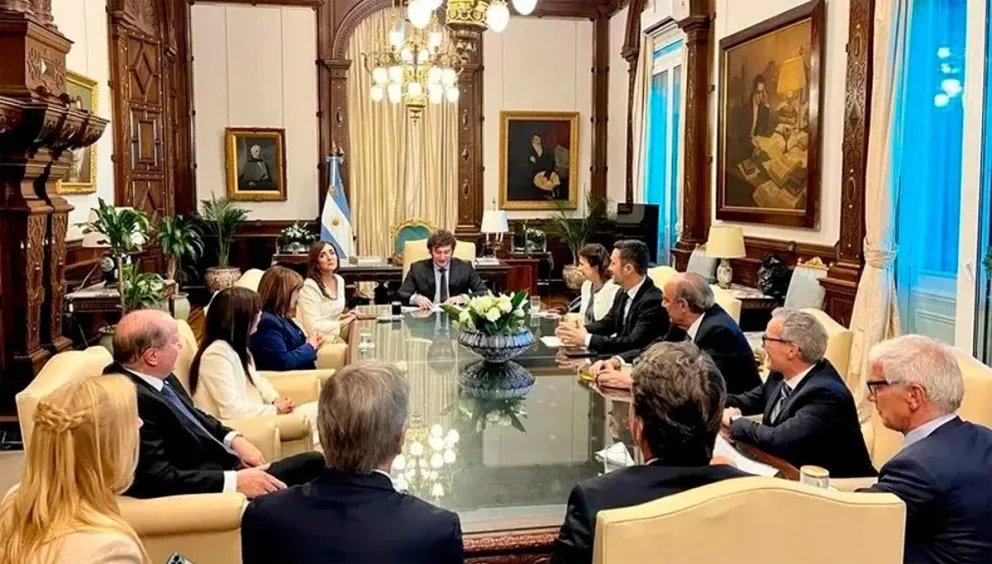 Tras echar al ministro de Trabajo, Milei apunta contra otros funcionarios 