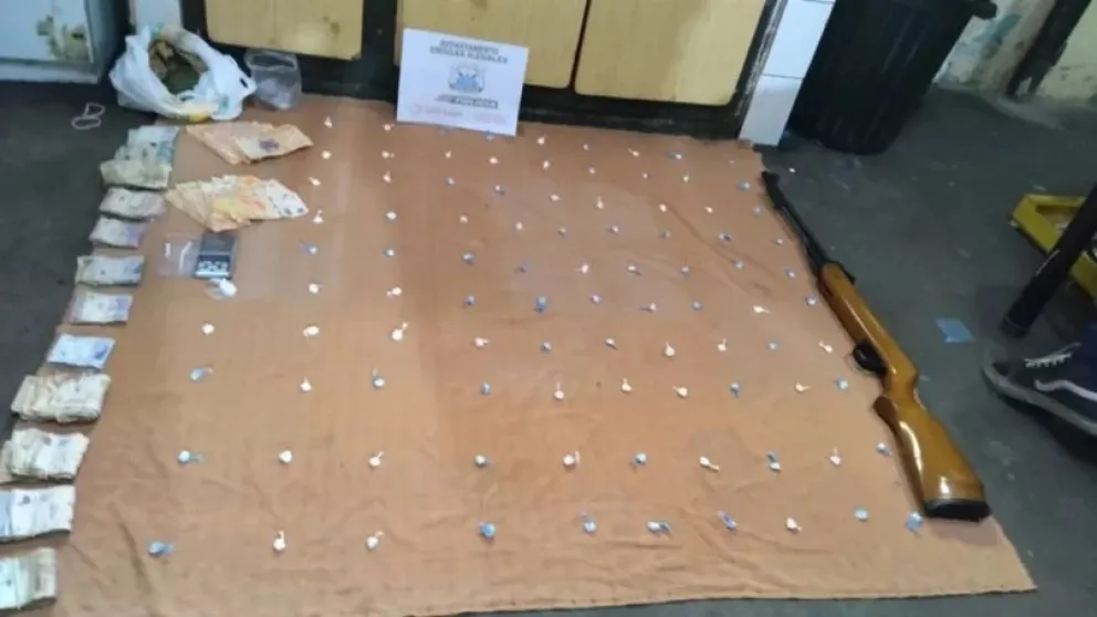 Allanamiento en Villa Aberastain: secuestran cocaína y detienen a dos personas 