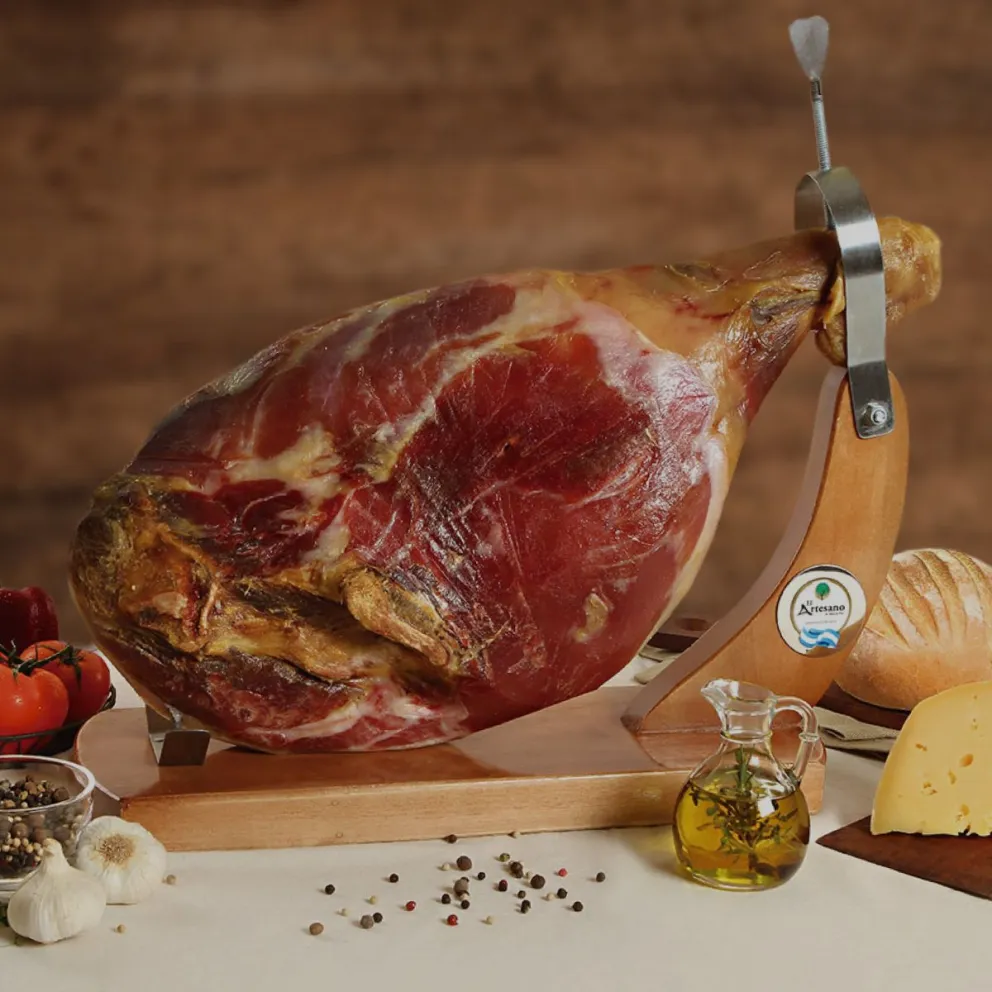 Se quería hacer el fin de semana: robó un jamón crudo de un mayorista 