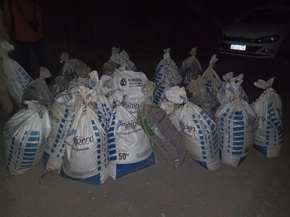 Detienen a tres personas y secuestran 800 kg de pasas