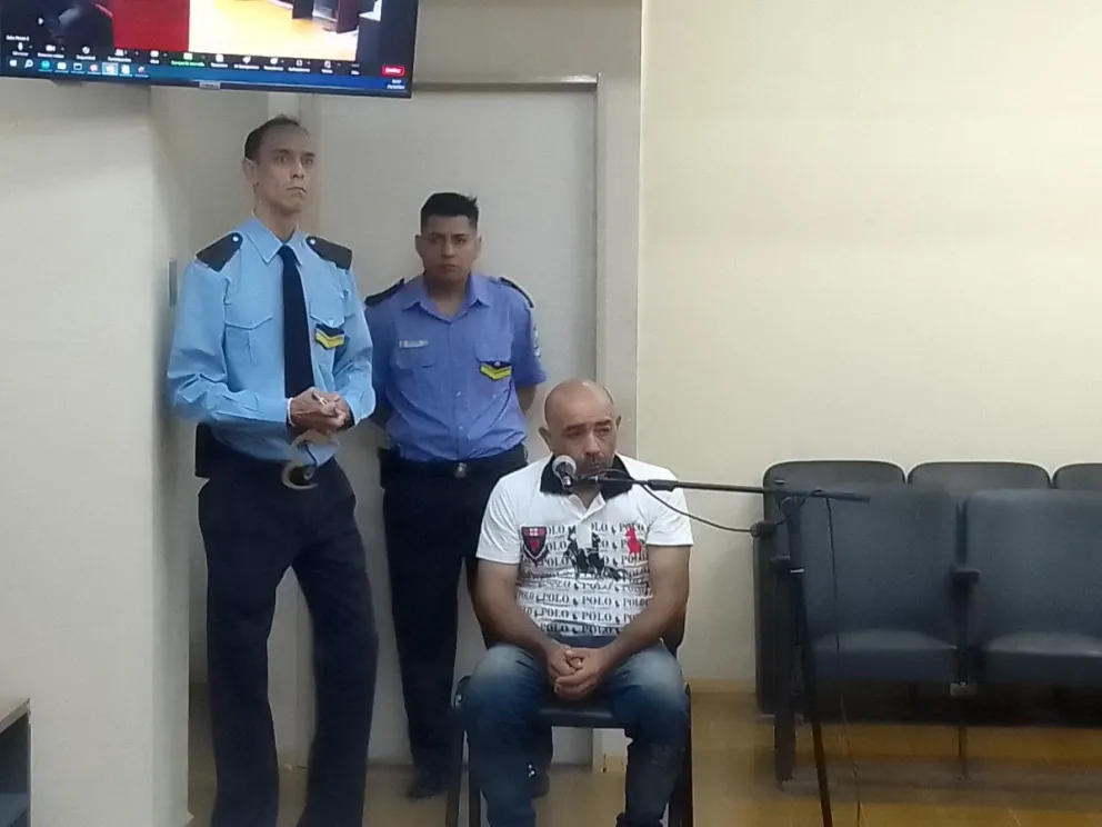 En la audiencia contra el acusado de realizar la triple amenaza de bomba, la fiscalía pidió 30 días de prisión preventiva y la justicia aceptó 