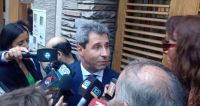 Antes del discurso, Uñac evitó las críticas a Orrego y se enfocó en el Gobierno de Javier Milei