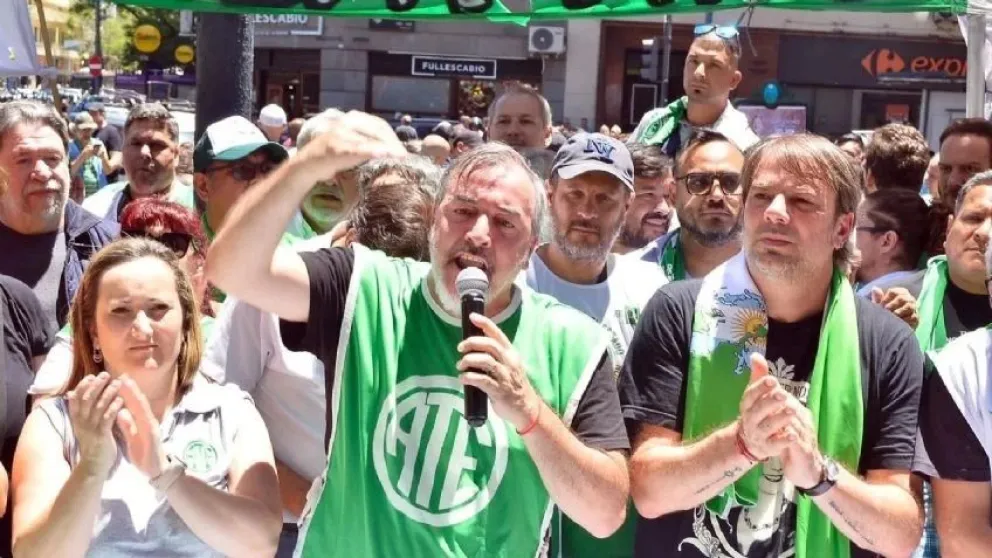 Paro de ATE: tensión en el edificio del INADI por trabajadores que intentaron ingresar a la fuerza