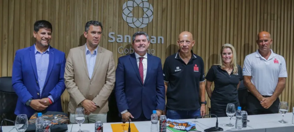 Presentación del Ironman: Orrego dijo "Para nosotros el deporte es una política de Estado"