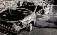 Un auto fue consumido por las llamas en Chimbas e investigan si fue intencional