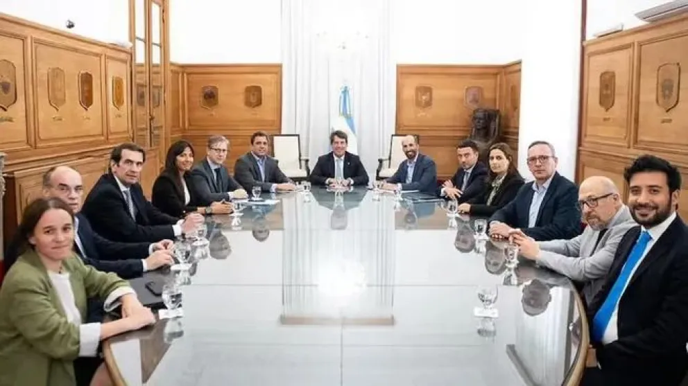 Representantes legislativos de la UCR se reunieron para consensuar un proyecto de reforma laboral 