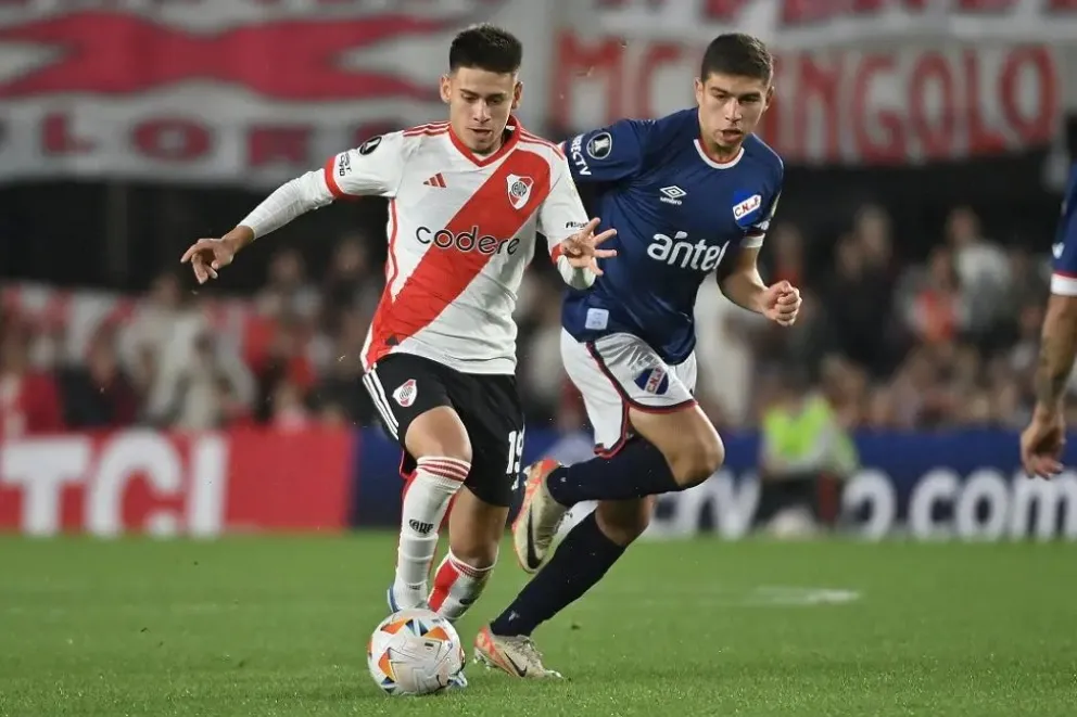River le ganó a Nacional de Montevideo y lidera el Grupo H con puntaje ideal