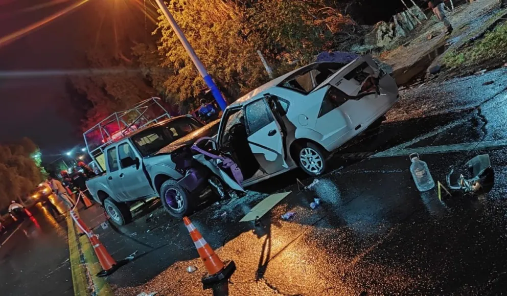 Las imágenes del fuerte choque en Ruta 20 que terminó con cinco heridos