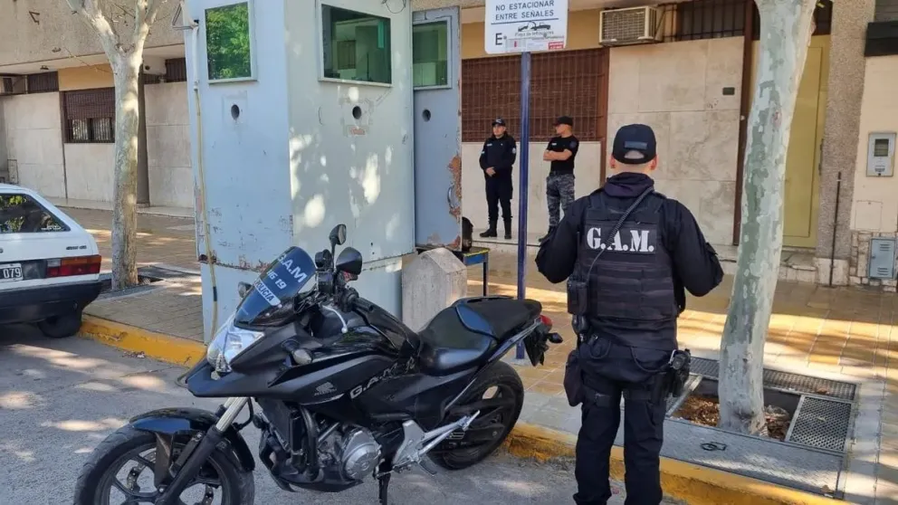 Conflicto en Medio Oriente: fuerzas federales custodian el edificio de la Sociedad Israelita sanjuanina