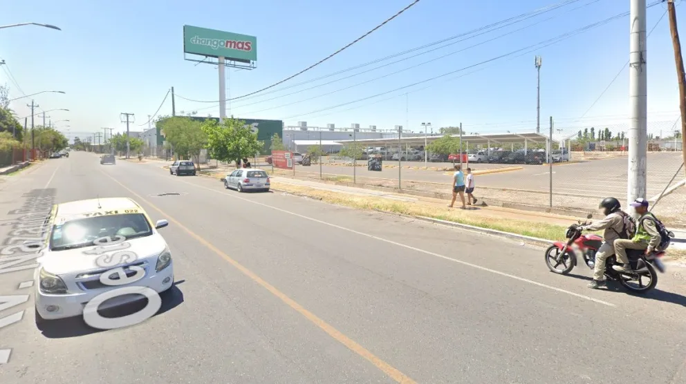 Intentó robar una moto del estacionamiento de un súper y quedó detenido 