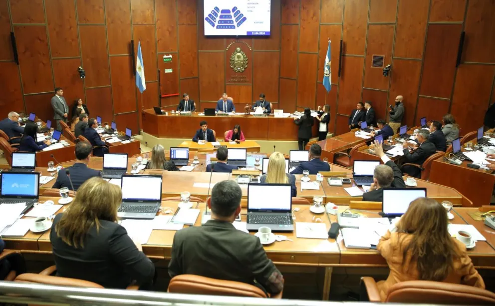 El PJ apura la discusión y pide debatir ahora acortar los mandatos del Gobernador