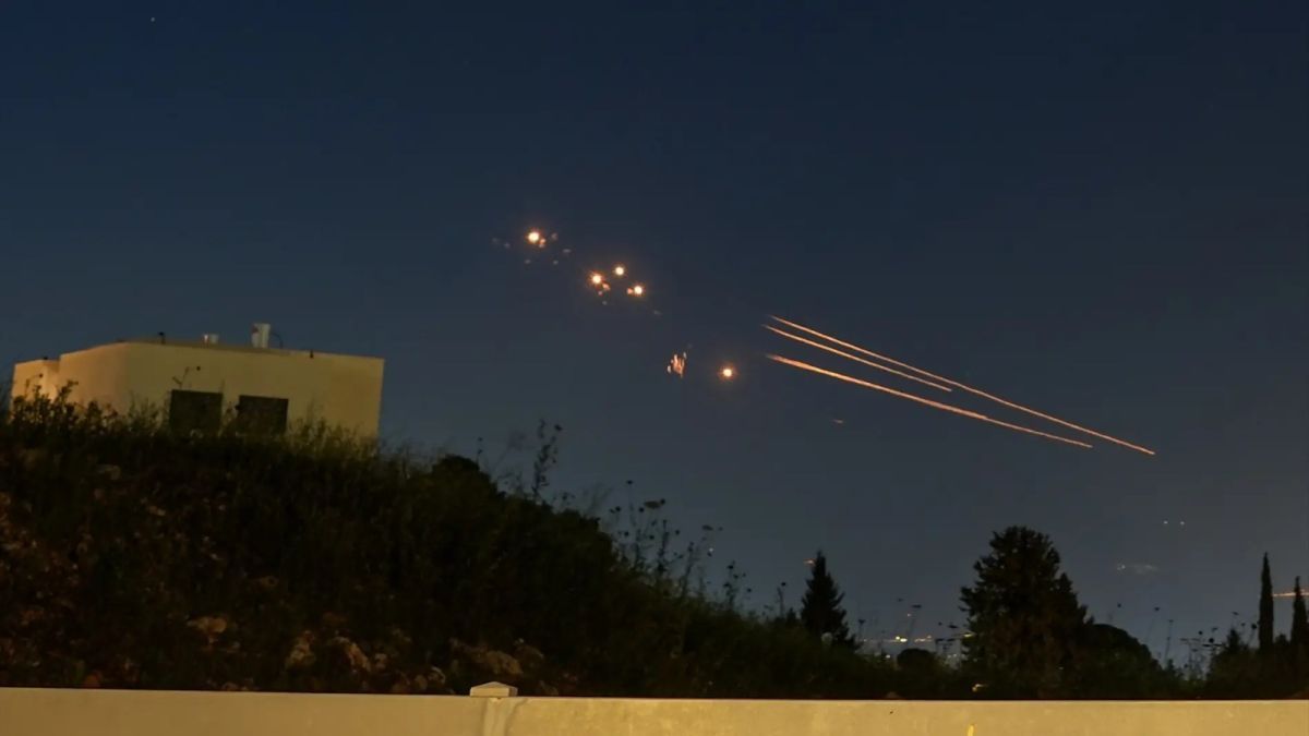 Israel lanzó misiles a Irán y reforzó la seguridad después del ataque 