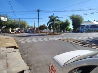 El choque en una rotonda de Santa Lucía, derivó en un motociclista internado