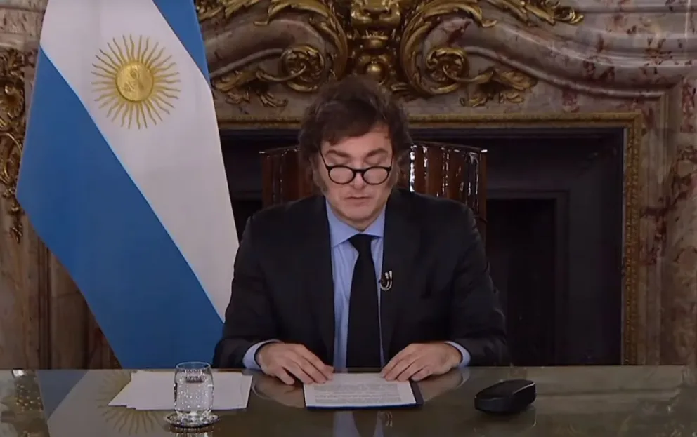 Milei anunció un superávit fiscal del 0,2% en el primer trimestre del año
