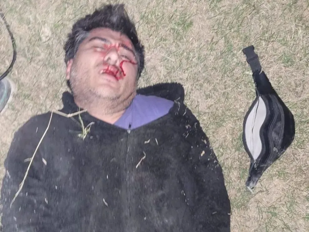 Vecinos del Médano atraparon a un presunto ladrón, casi lo linchan y lo entregaron a la Policía 
